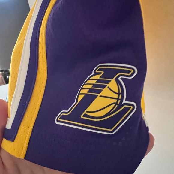 Youth Size Small Authentic LA Lakers Basketball Shorts - Picture 3 of 4